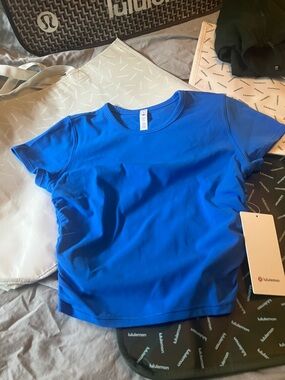 NWT Lululemon All It Takes Tee *Nulu, Sz 6, PIPE DREAM BLUE